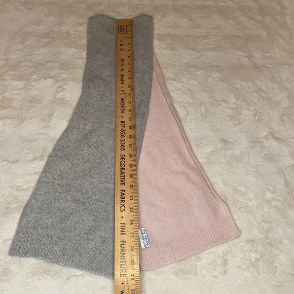 Cashmere Pink Grey Scarf Soft Cozy - Picture 8 of 9